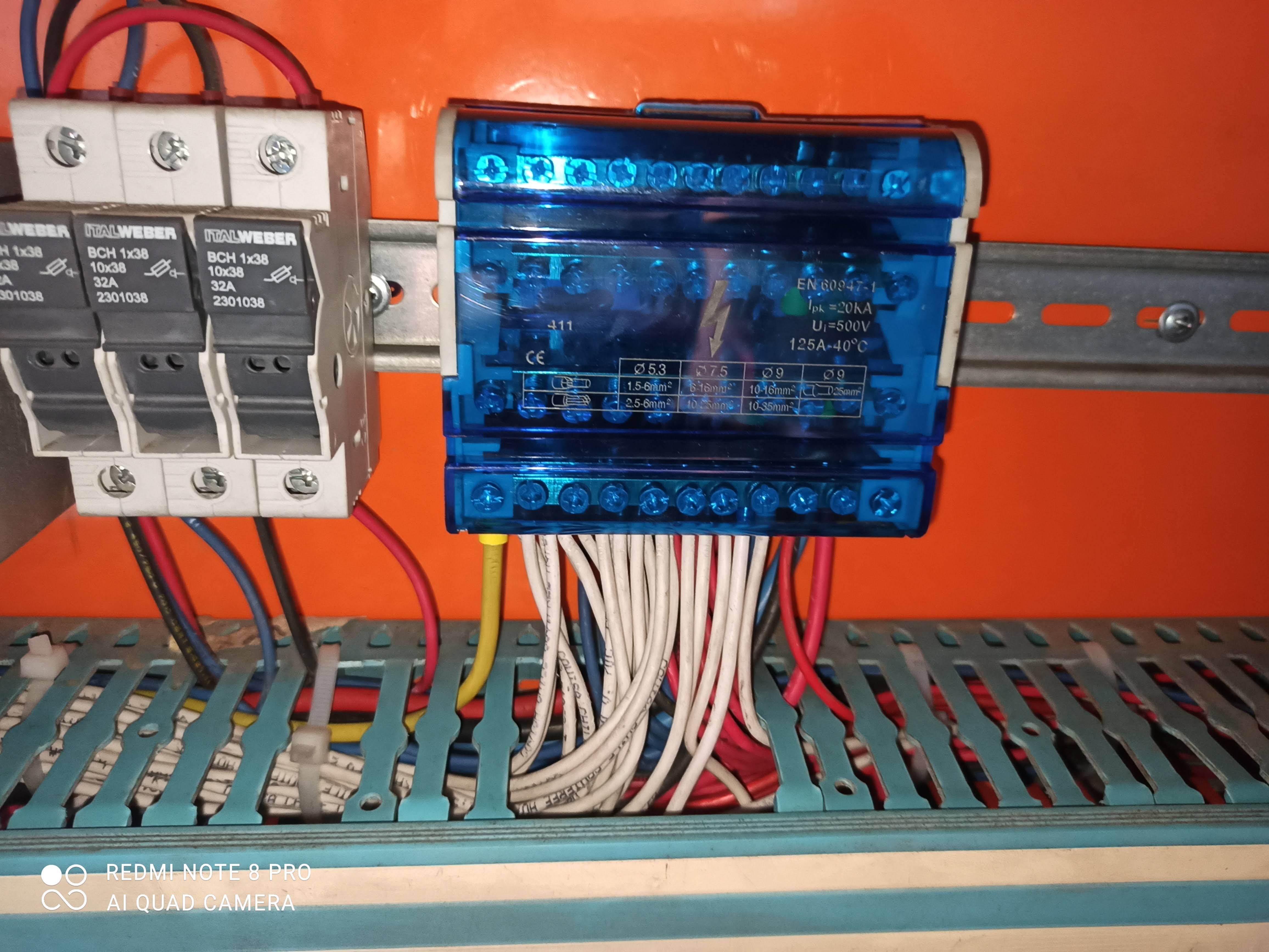 Instalaciones Eléctricas - ELECOM